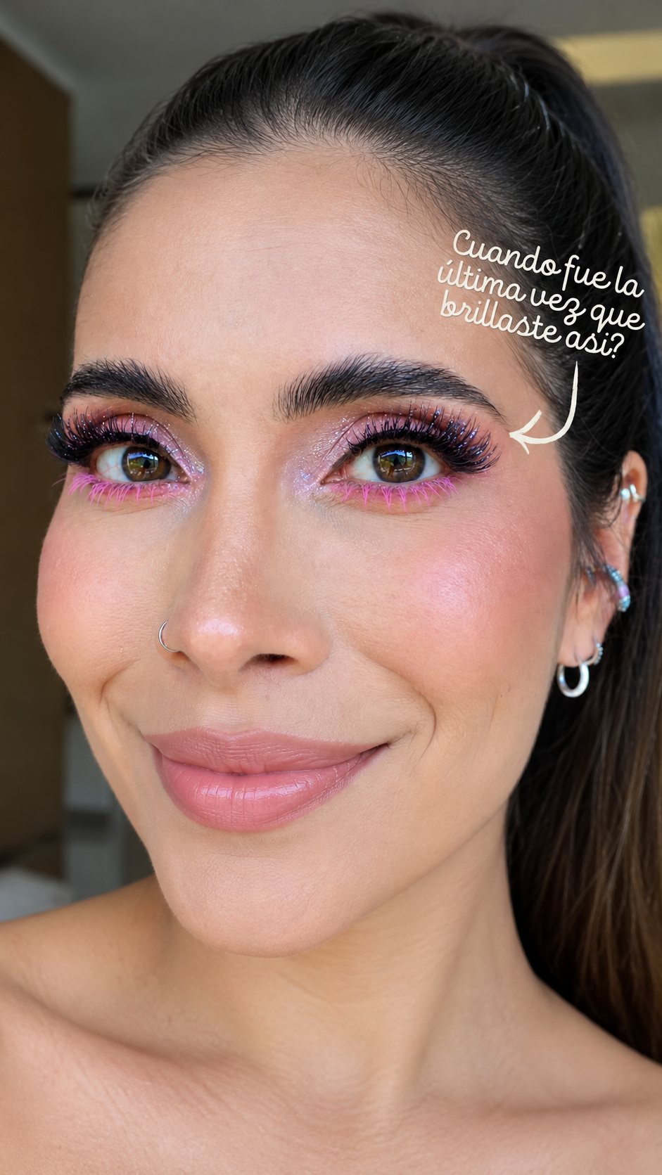 Retrato_de_belleza_con_brillo_rosado.png